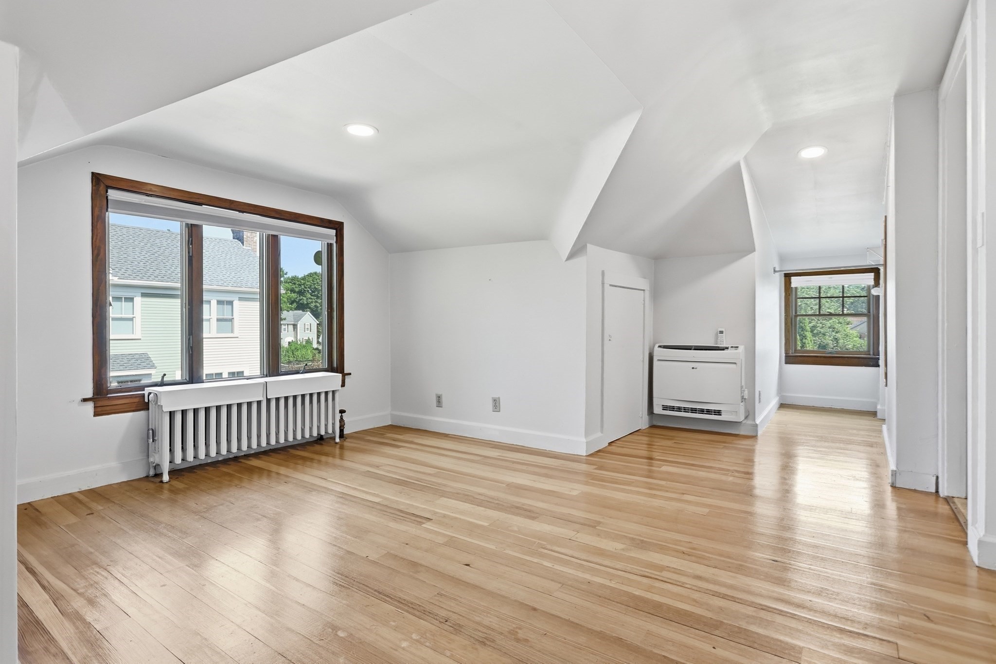 175 Central St Property Photo 17