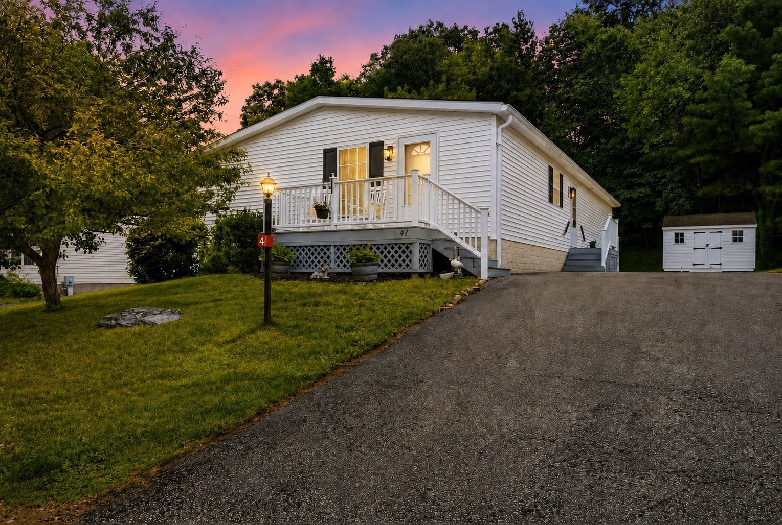 41 Deer Run Property Photo 2