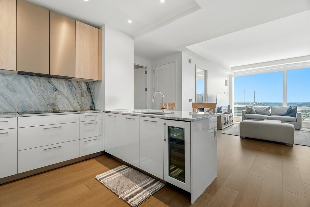 240 Devonshire St # 5907 Property Photo 3