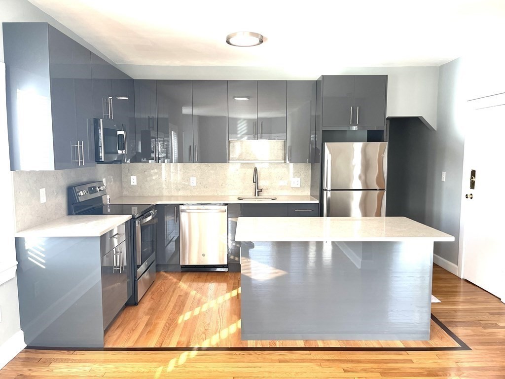 3 Englewood Avenue # 10 Property Photo 1
