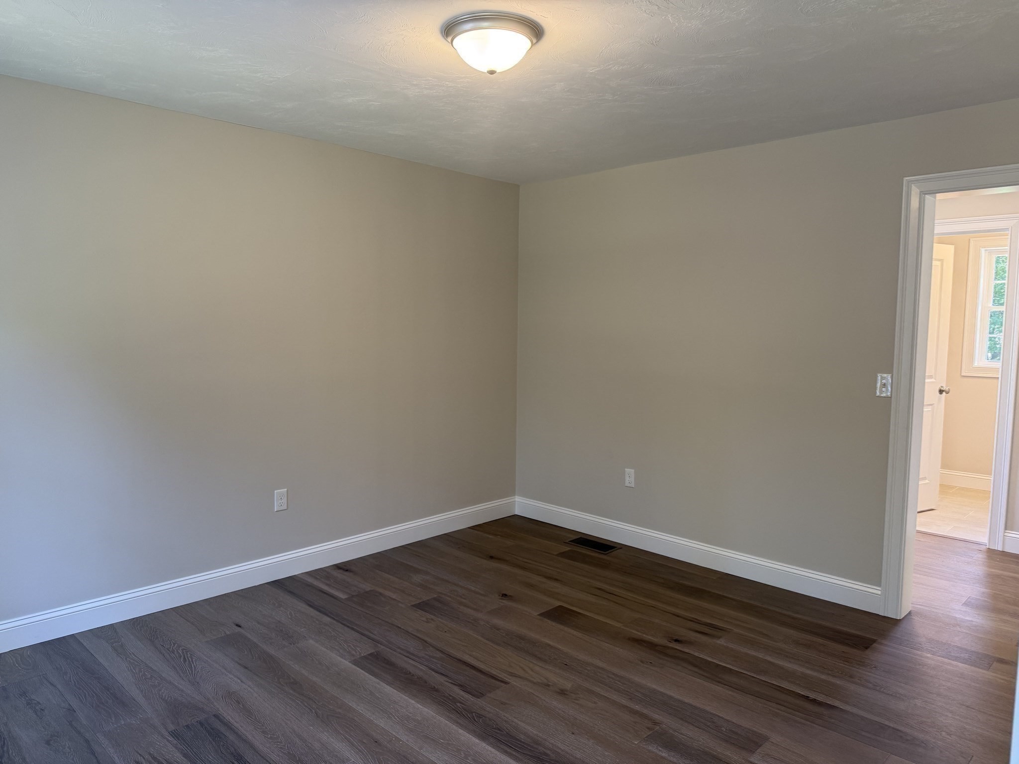 5 Sand Street Property Photo 11