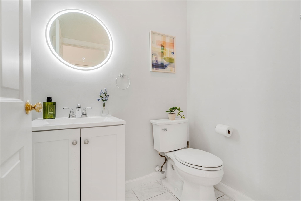 153 Walpole St Property Photo 14
