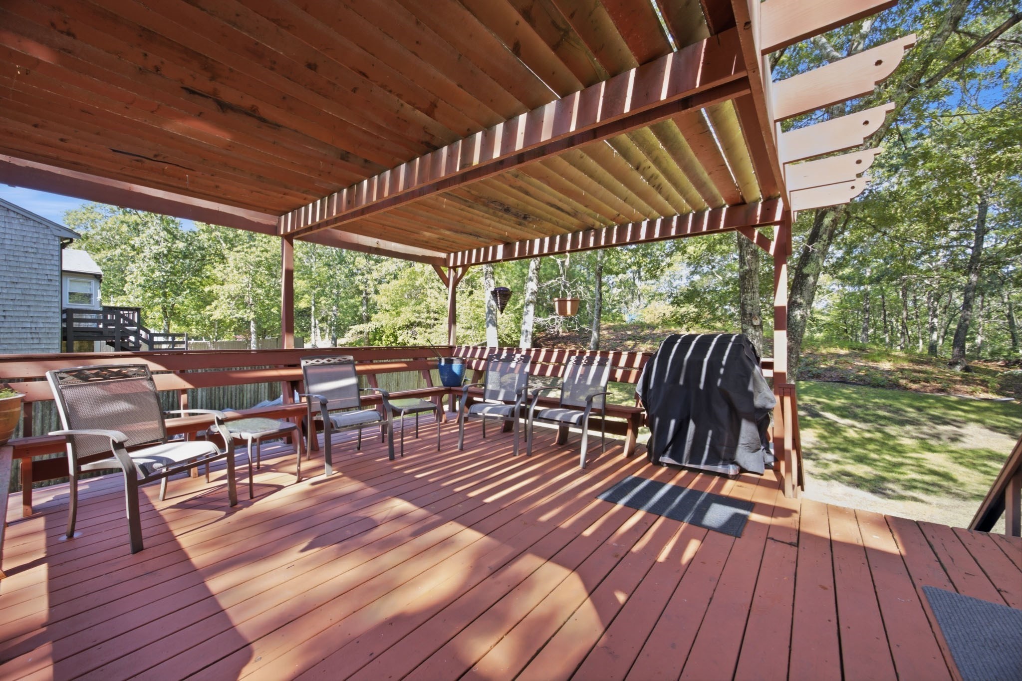 111 Rocky Pond Rd Property Photo 3