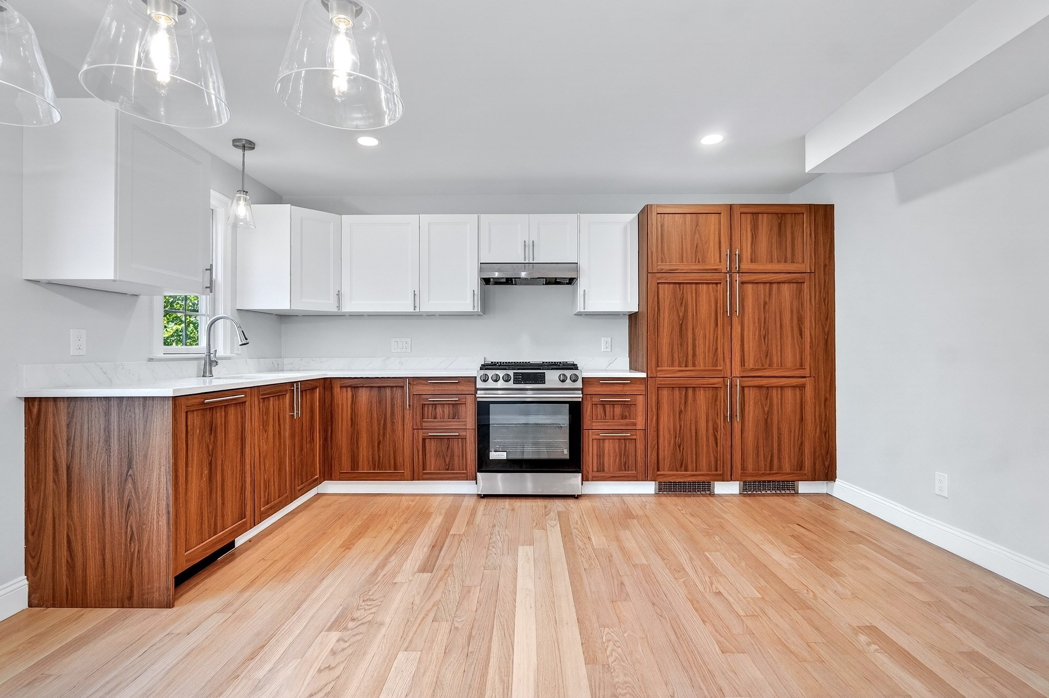 861 Washington St # 2 Property Photo 12