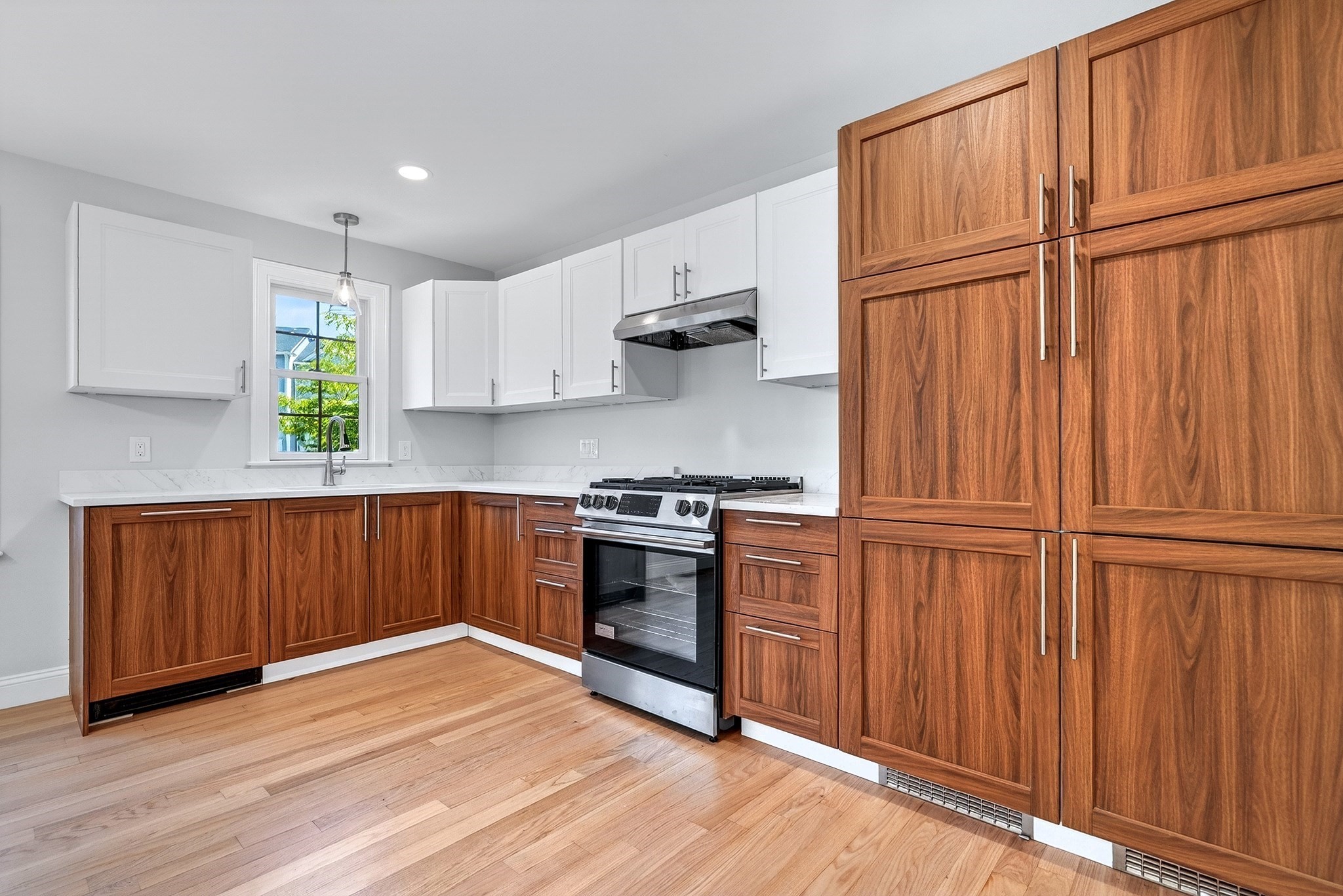 861 Washington St # 2 Property Photo 13