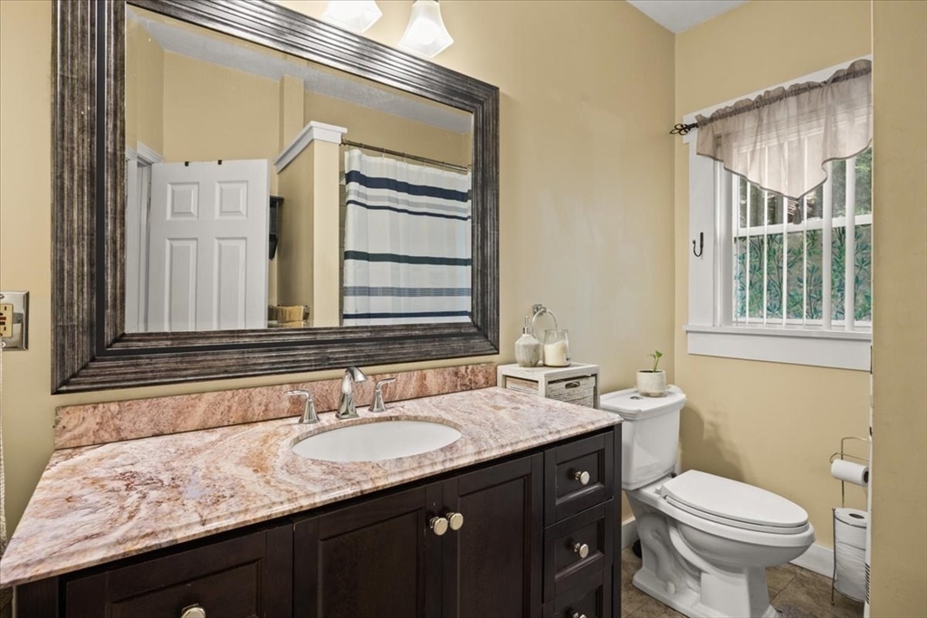 2118 Riverside Ave Property Photo 15