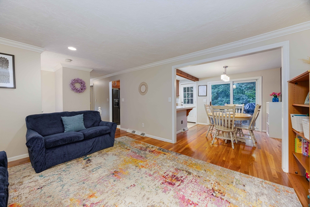 94 West Street Property Photo 5