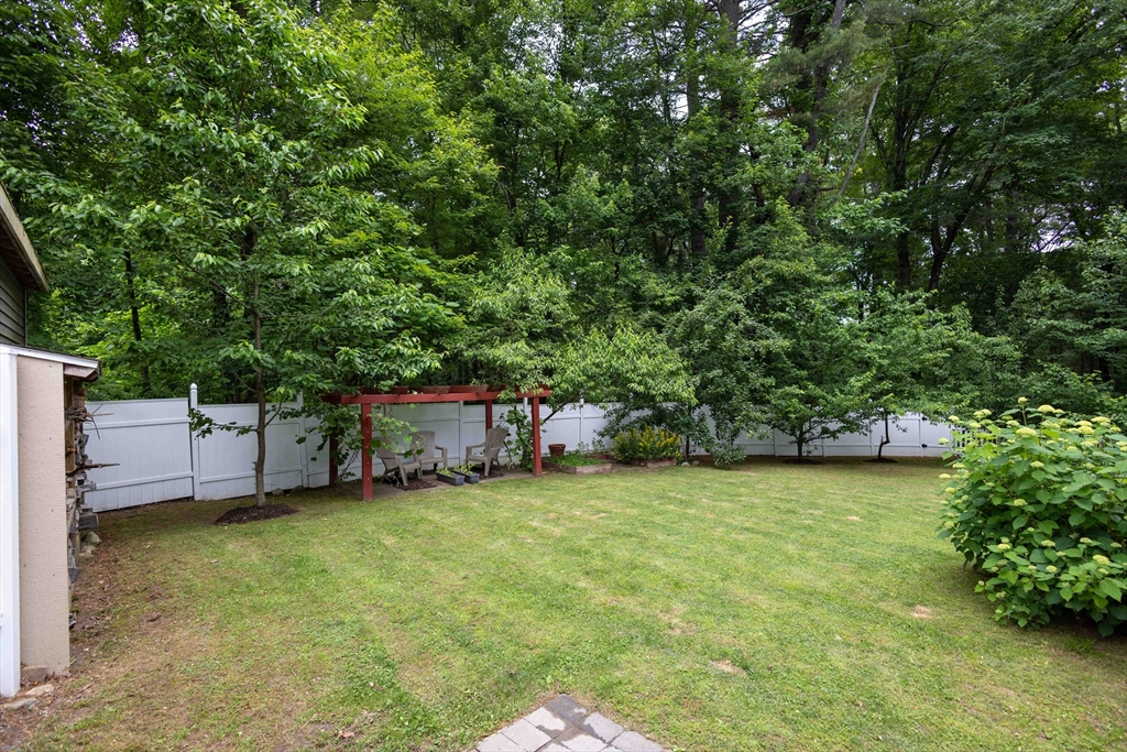 94 West Street Property Photo 33