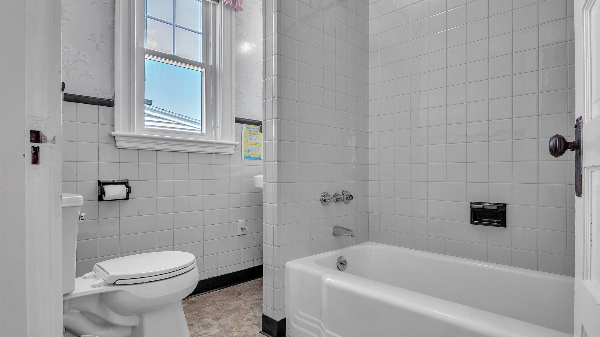 98 Waite St. Property Photo 32