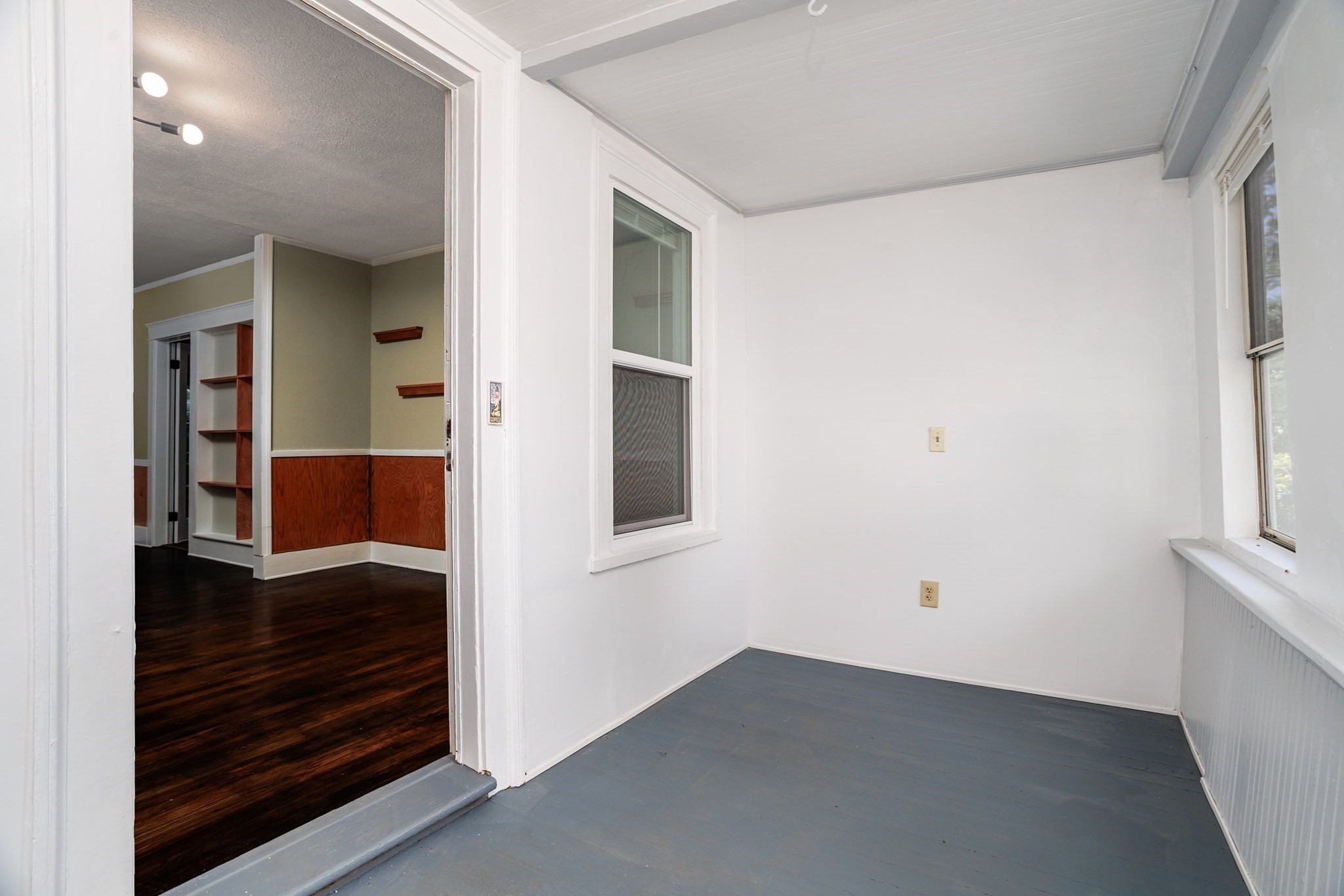 53 Peabody St Property Photo 5