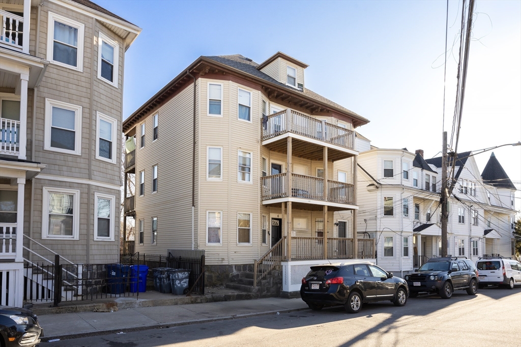6 Kingsdale St Property Photo 1