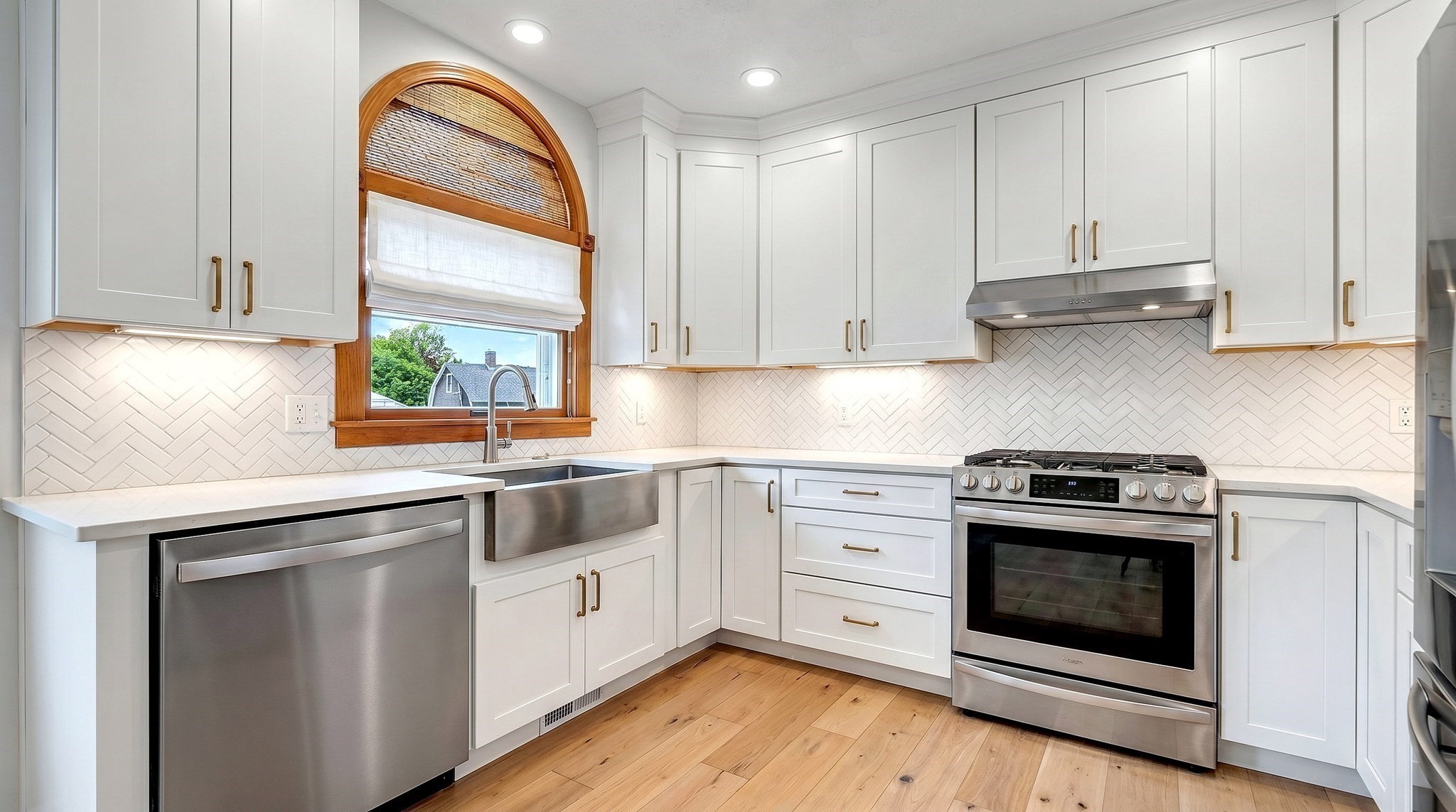 37 Loring Rd. Property Photo 10