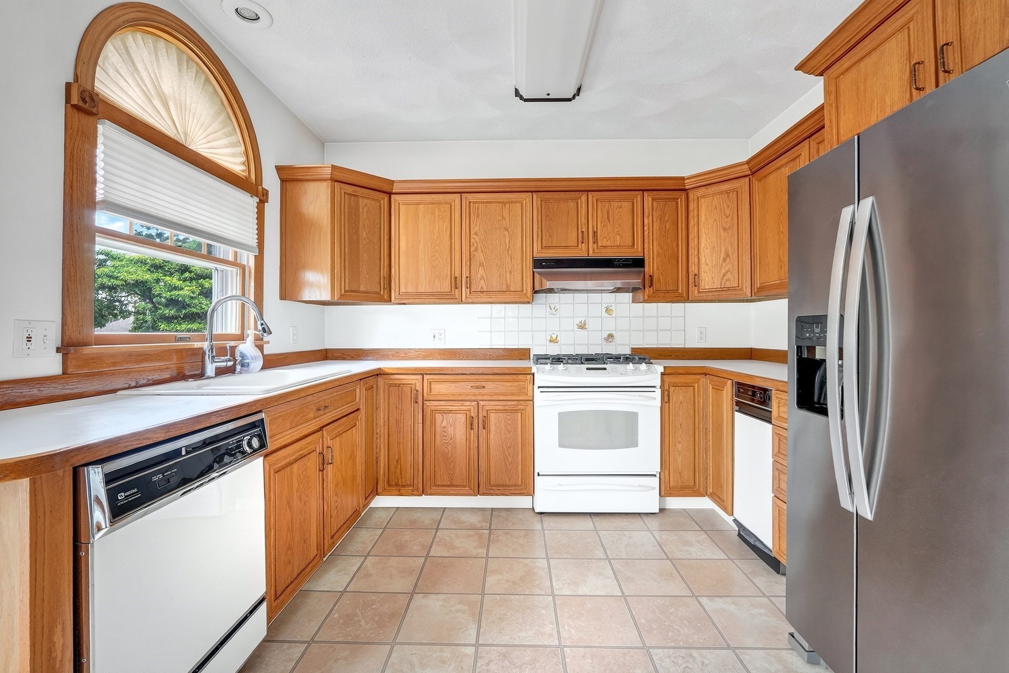 37 Loring Rd. Property Photo 12
