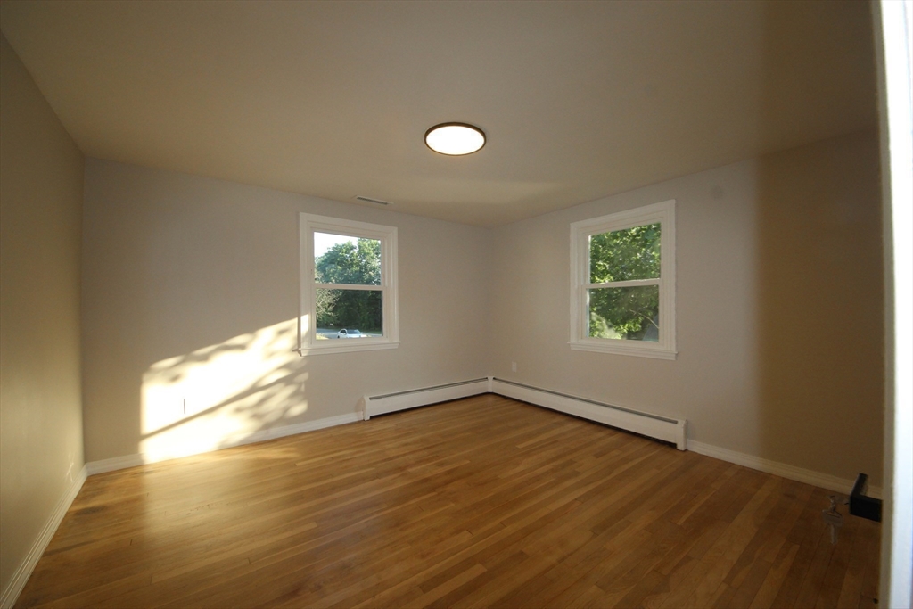 14 Wesley St Property Photo 11