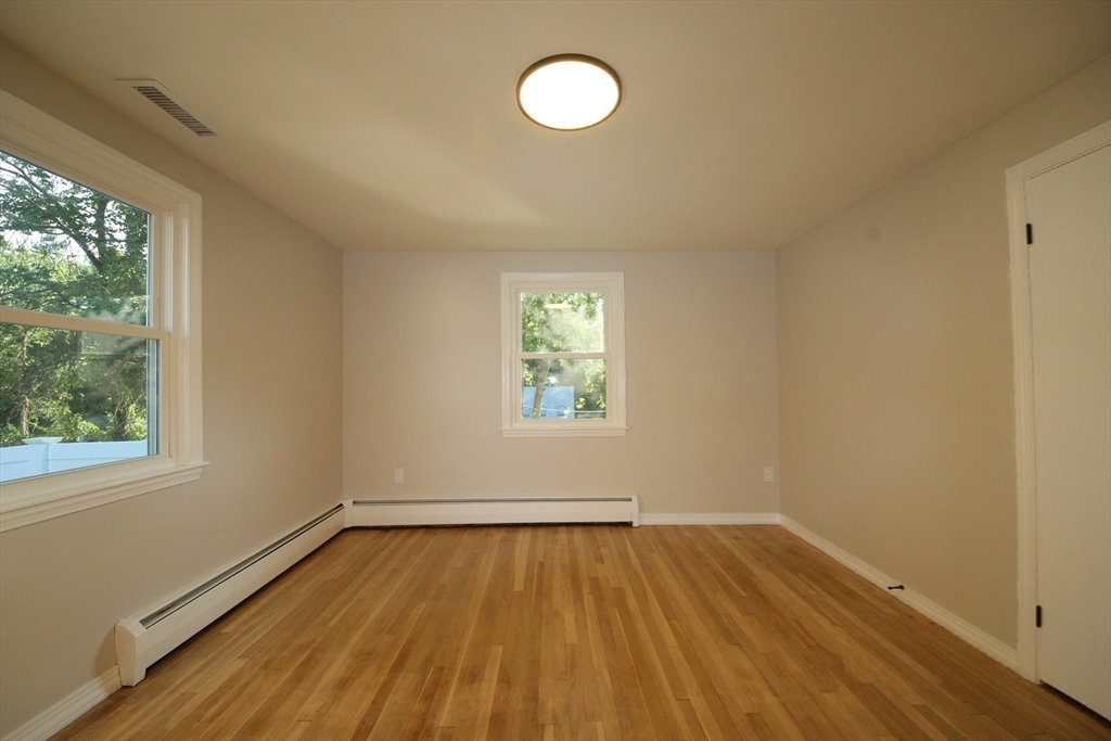 14 Wesley St Property Photo 13
