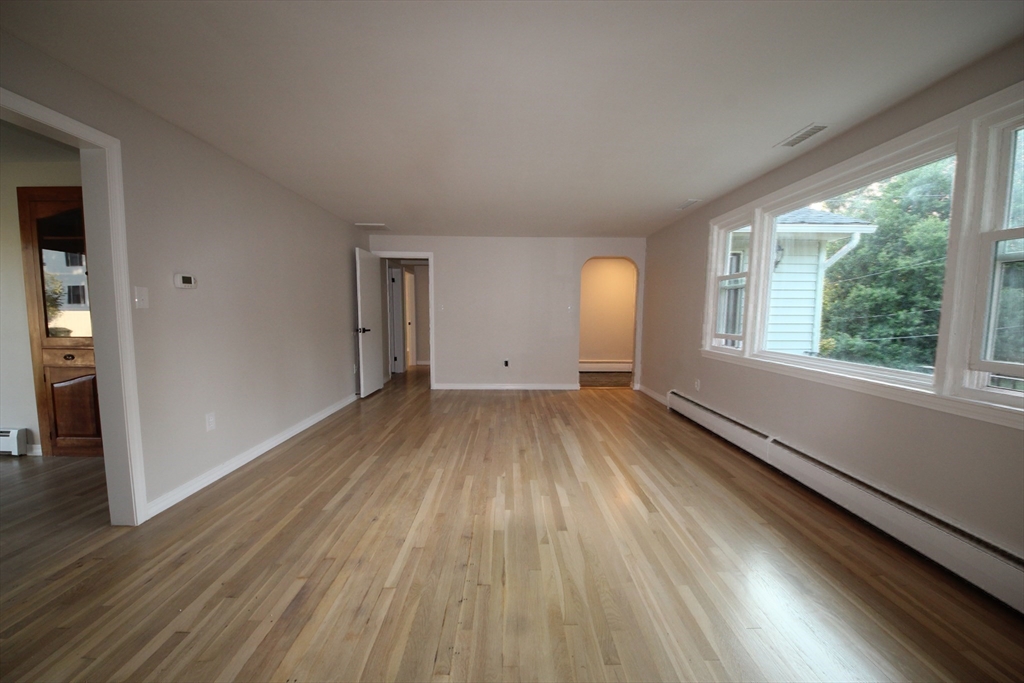 14 Wesley St Property Photo 17