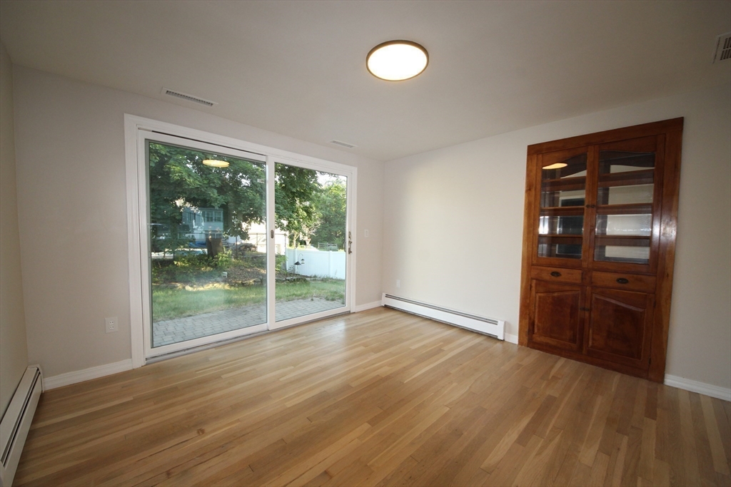 14 Wesley St Property Photo 18