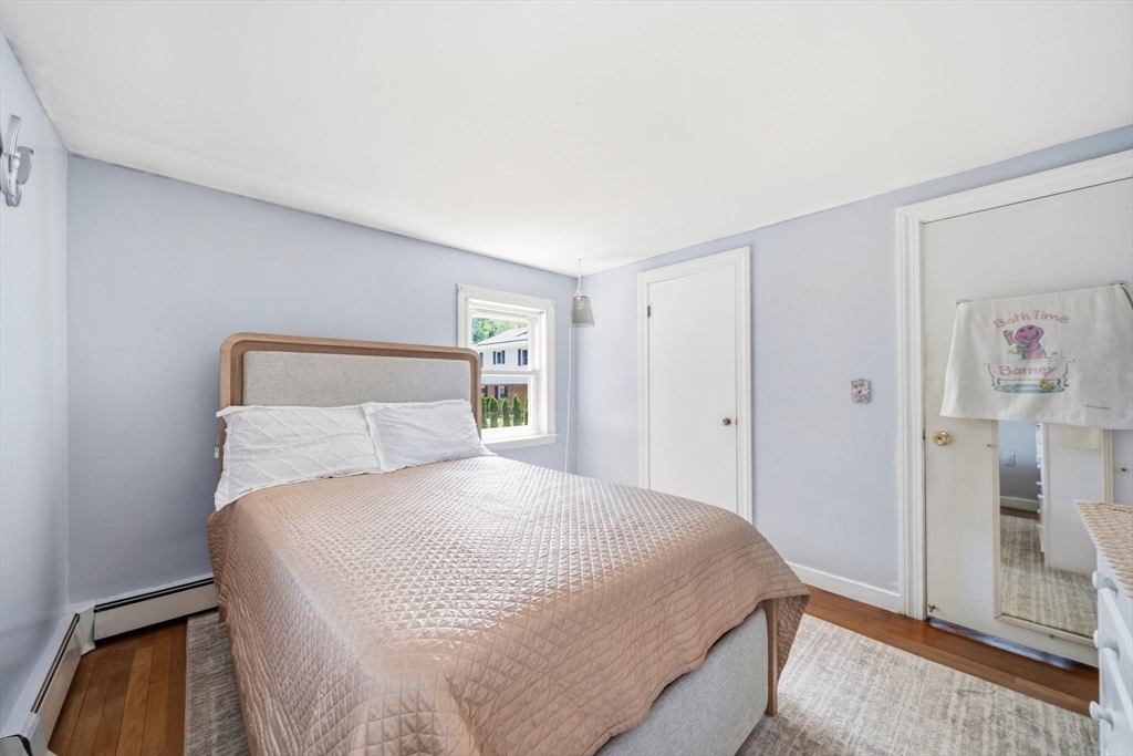 656 Bolton St Property Photo 11