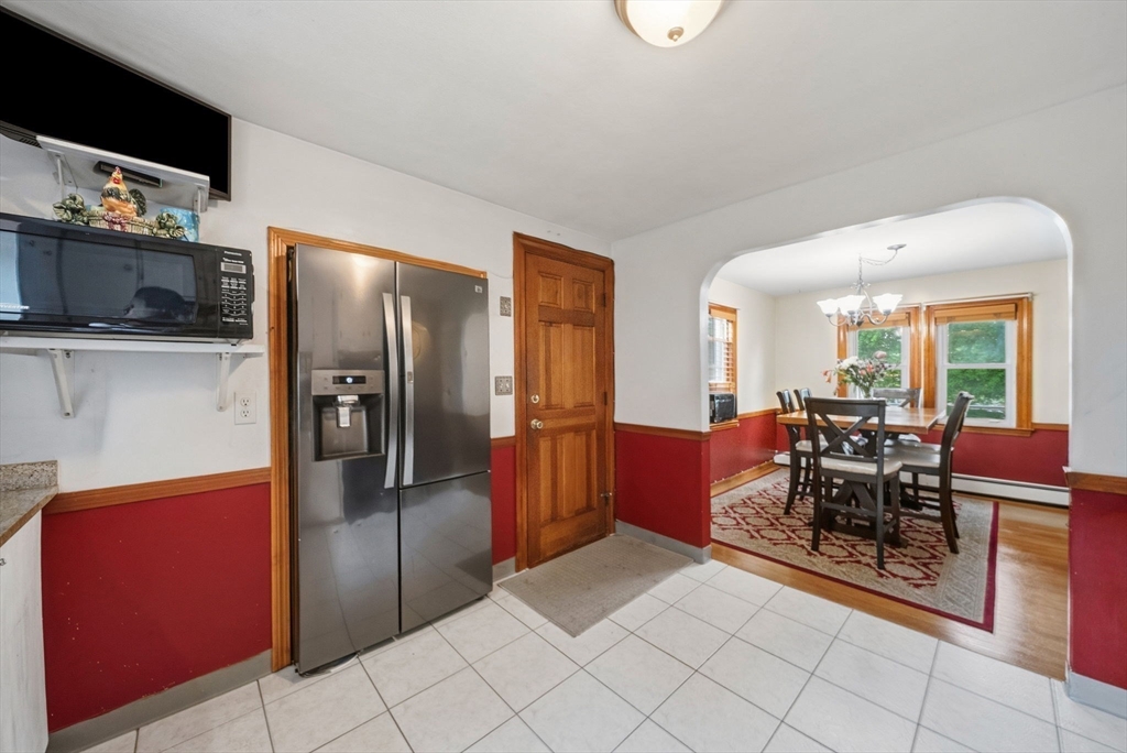 656 Bolton St Property Photo 22