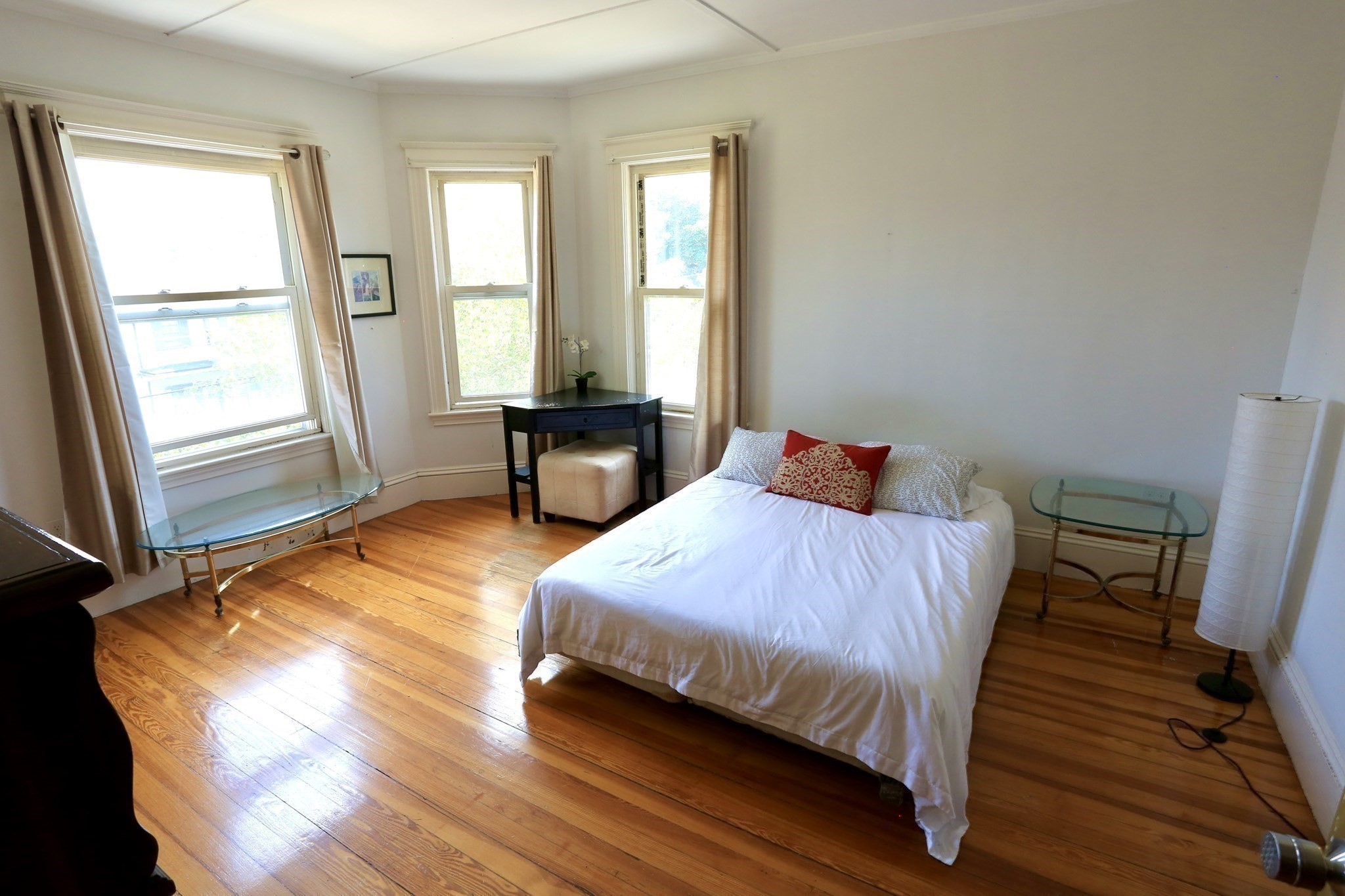 124 Forest St Property Photo 17