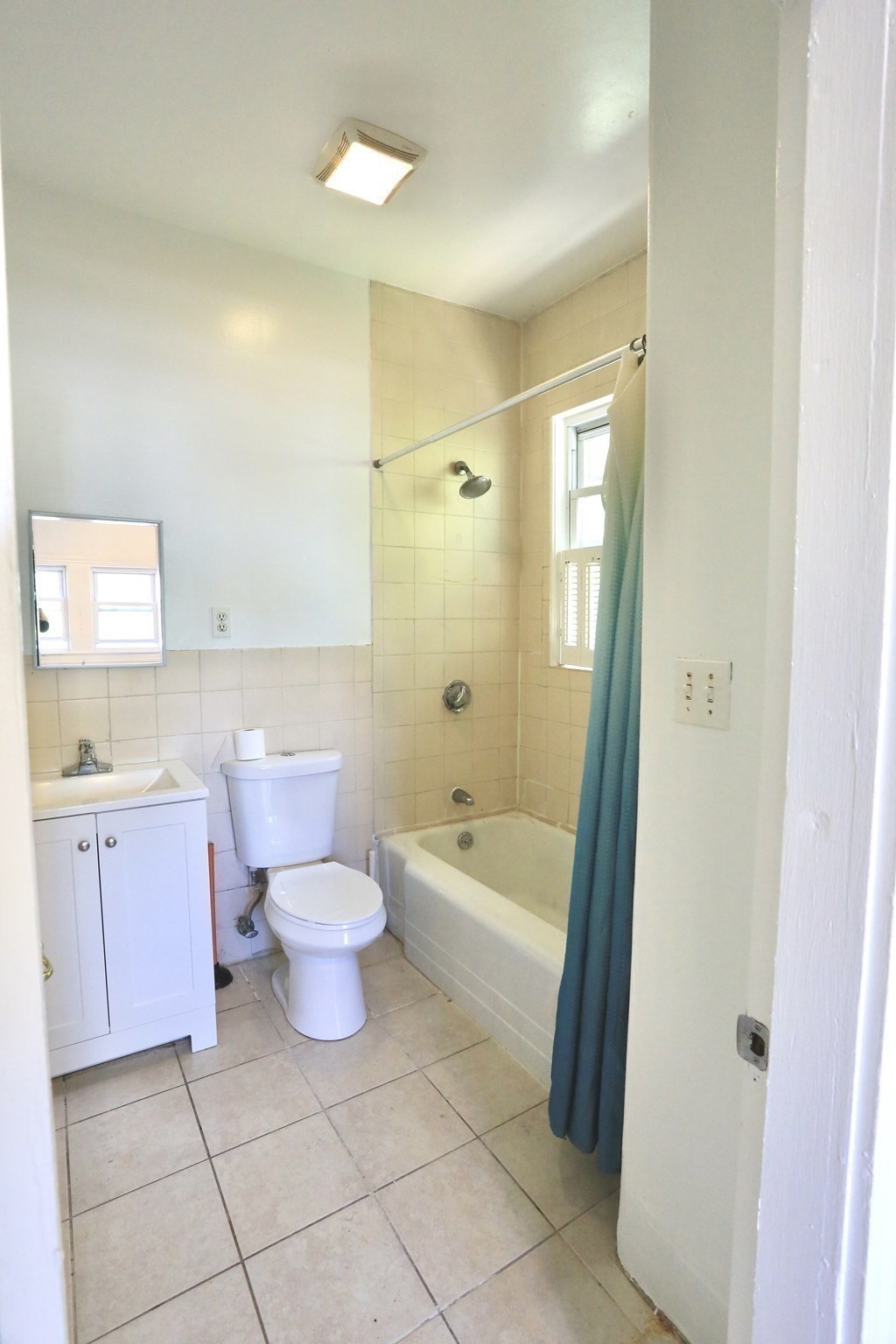 124 Forest St Property Photo 20