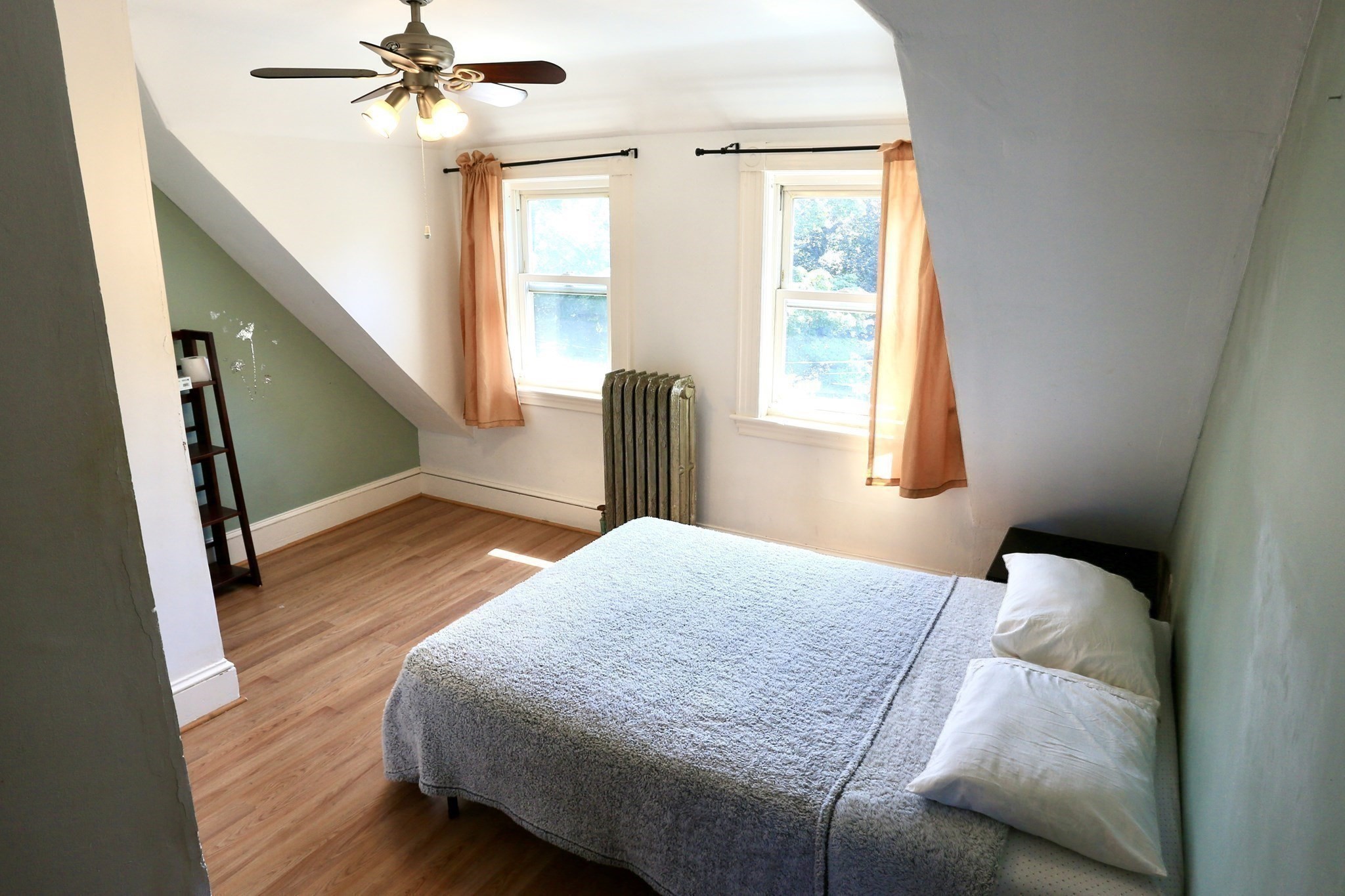 124 Forest St Property Photo 23