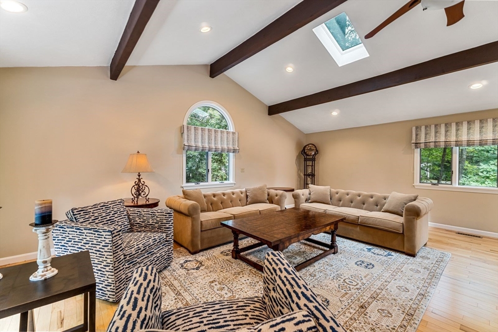 7 Edgeworth St Property Photo 15