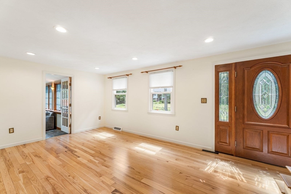 7 Edgeworth St Property Photo 25