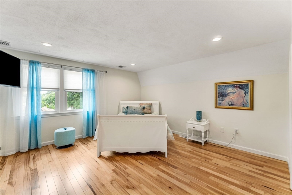 7 Edgeworth St Property Photo 30