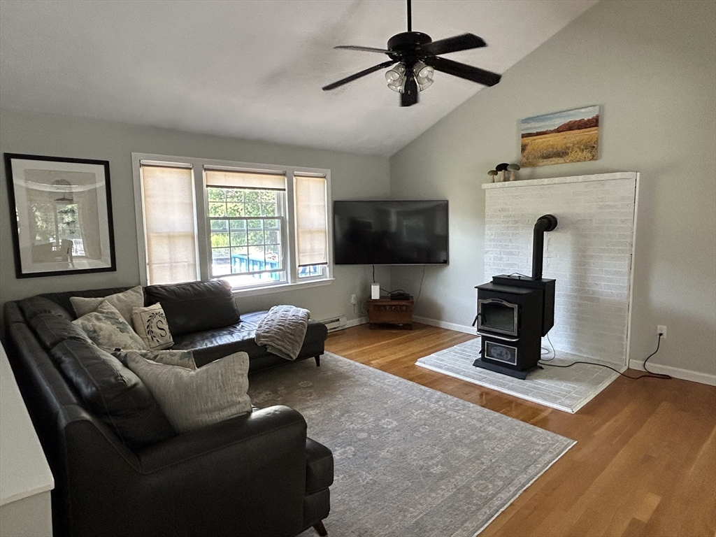75 Pearson Drive Property Photo 2