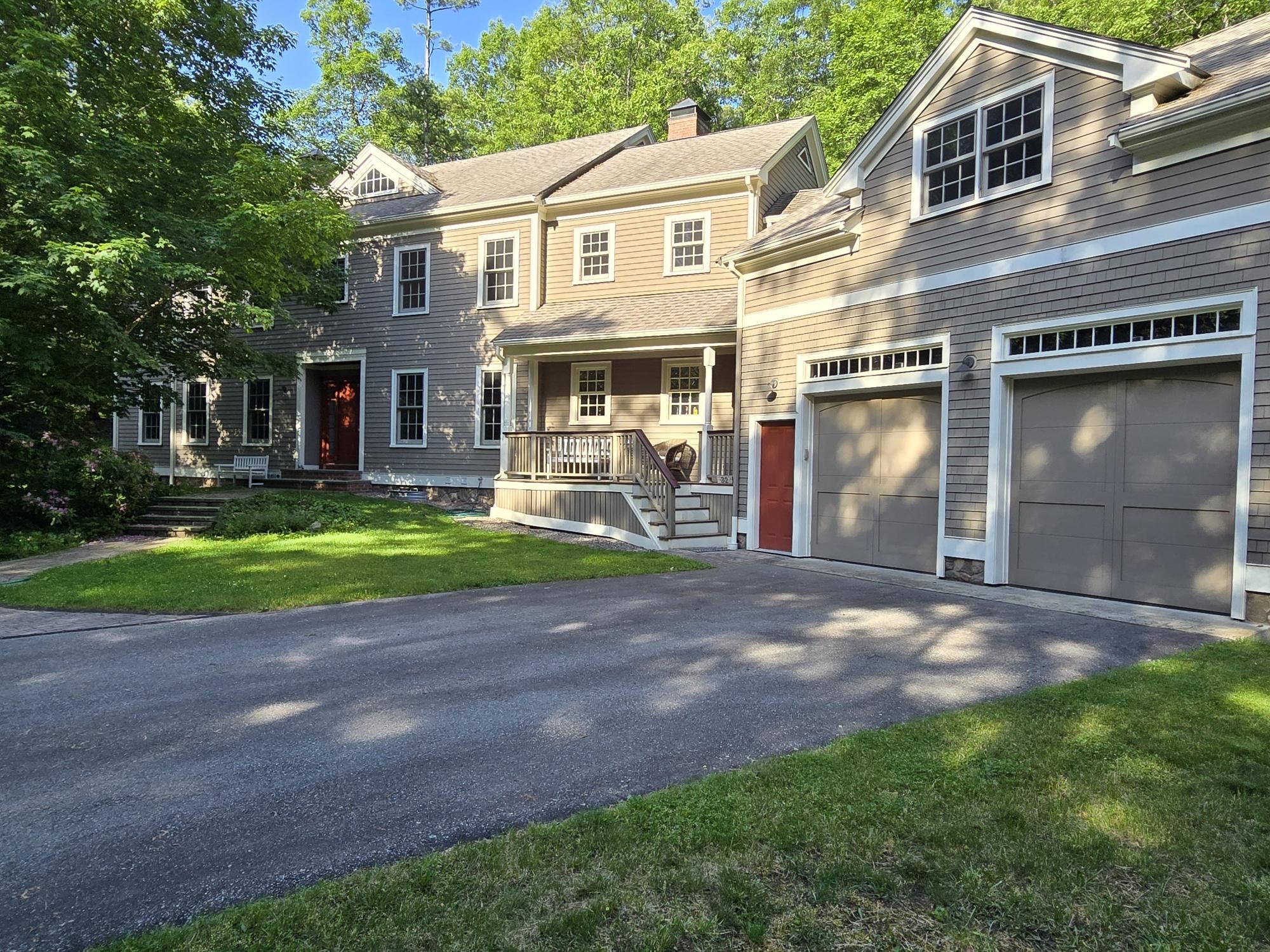 32 Perry Lane Property Photo 1