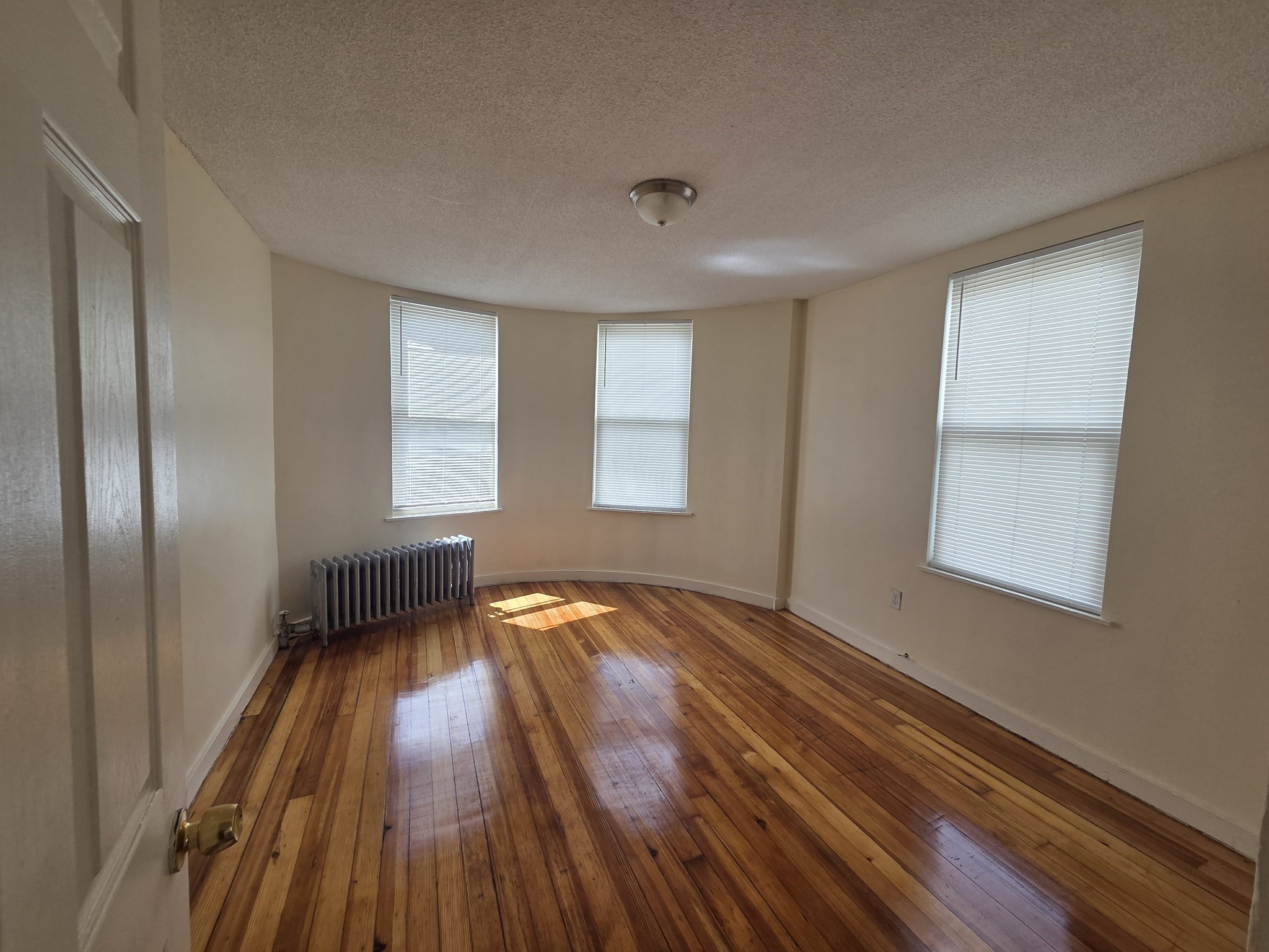 43 High Rock St # 5 Property Photo 1