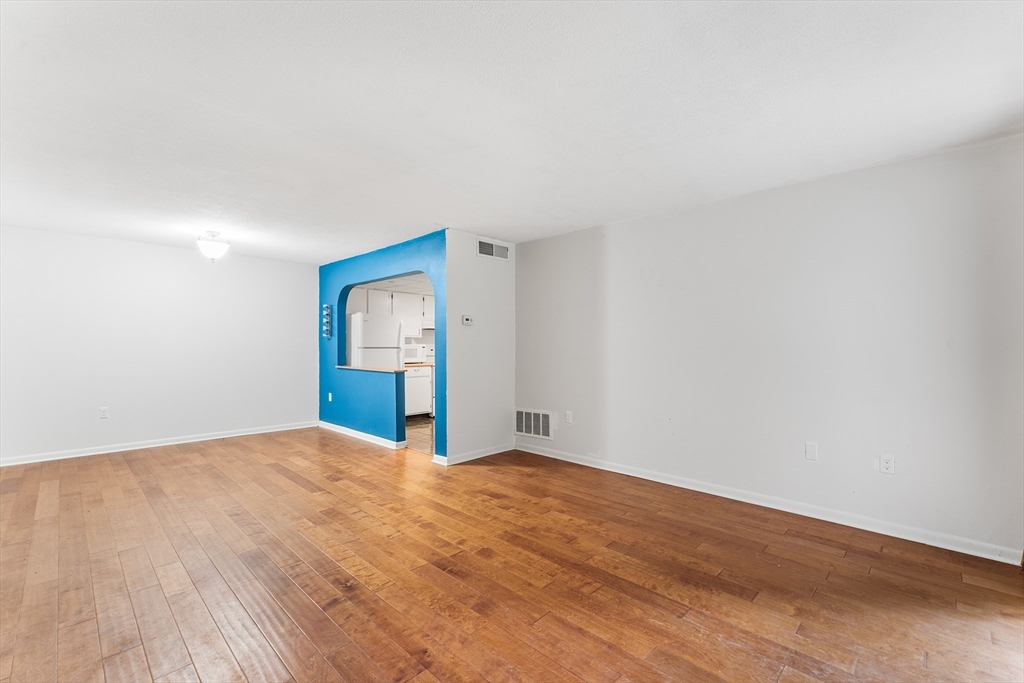 59 School St # B15 Property Photo 4