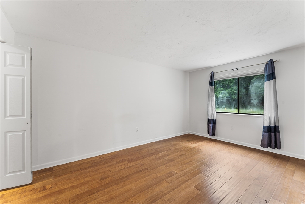 59 School St # B15 Property Photo 8