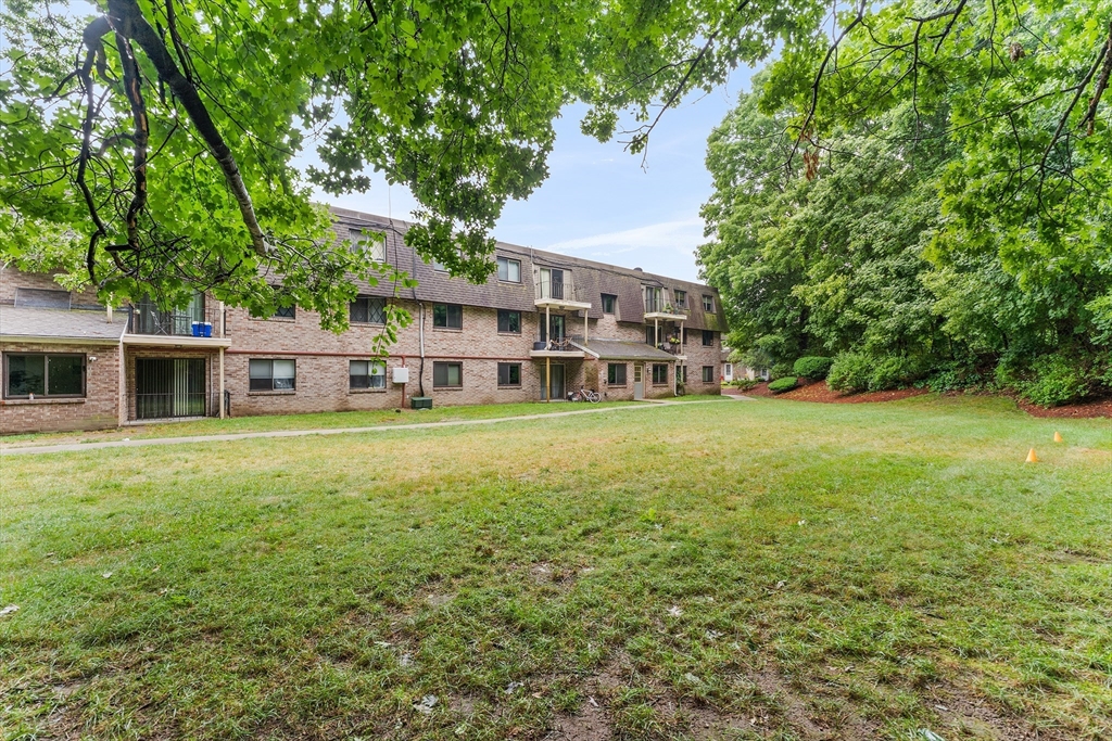 59 School St # B15 Property Photo 17