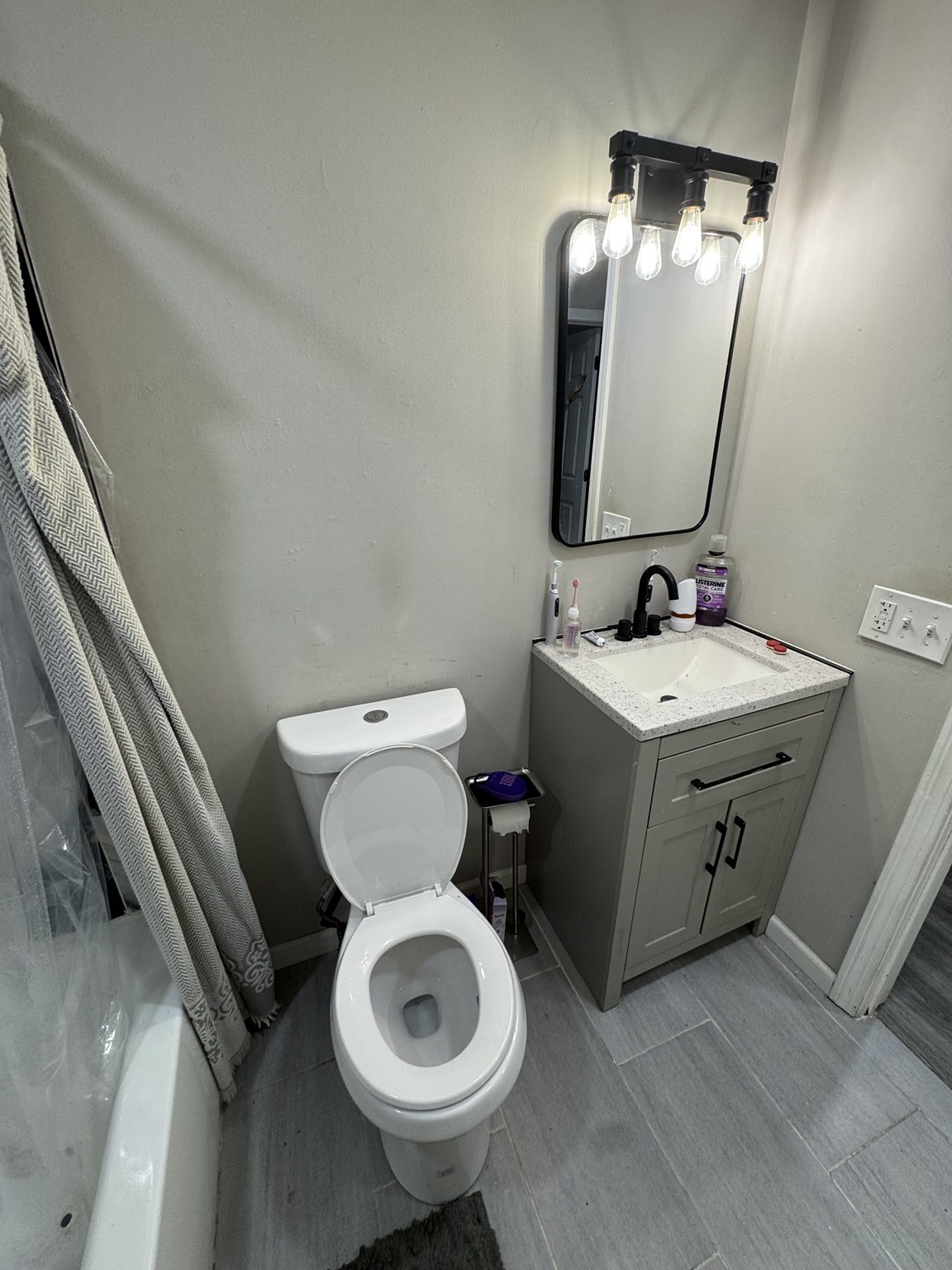 524 Goodwin St Property Photo 7