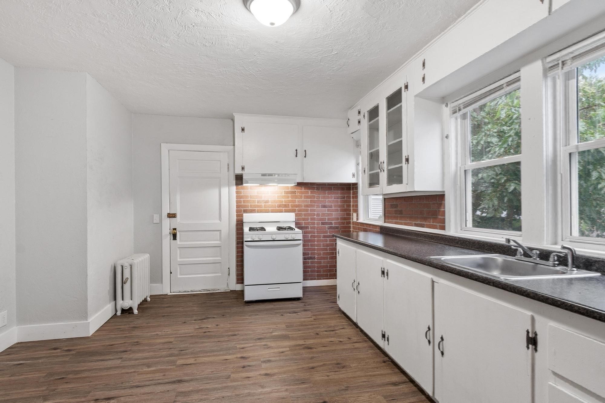 143 Highland Ave Property Photo 12