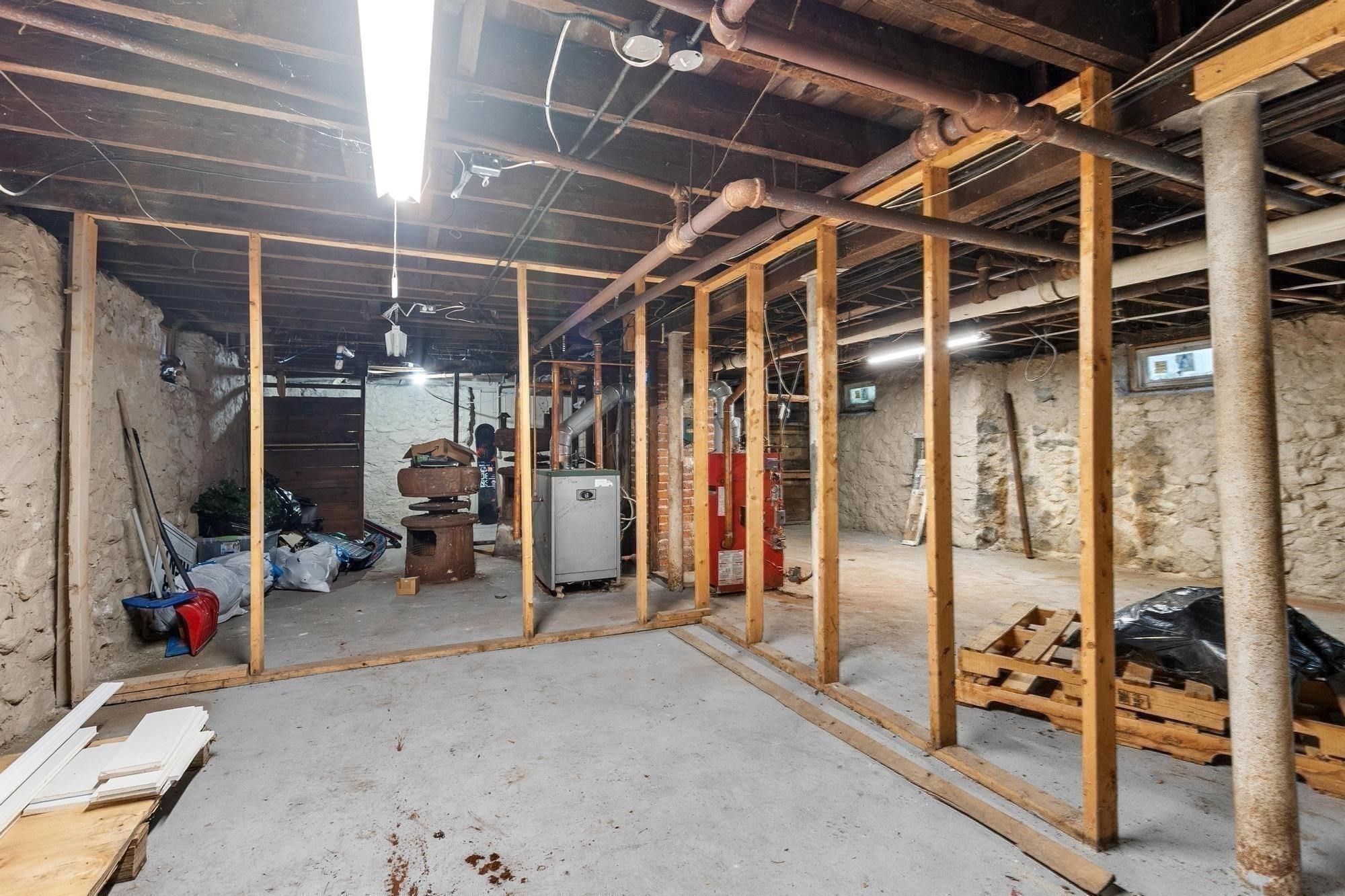 143 Highland Ave Property Photo 29