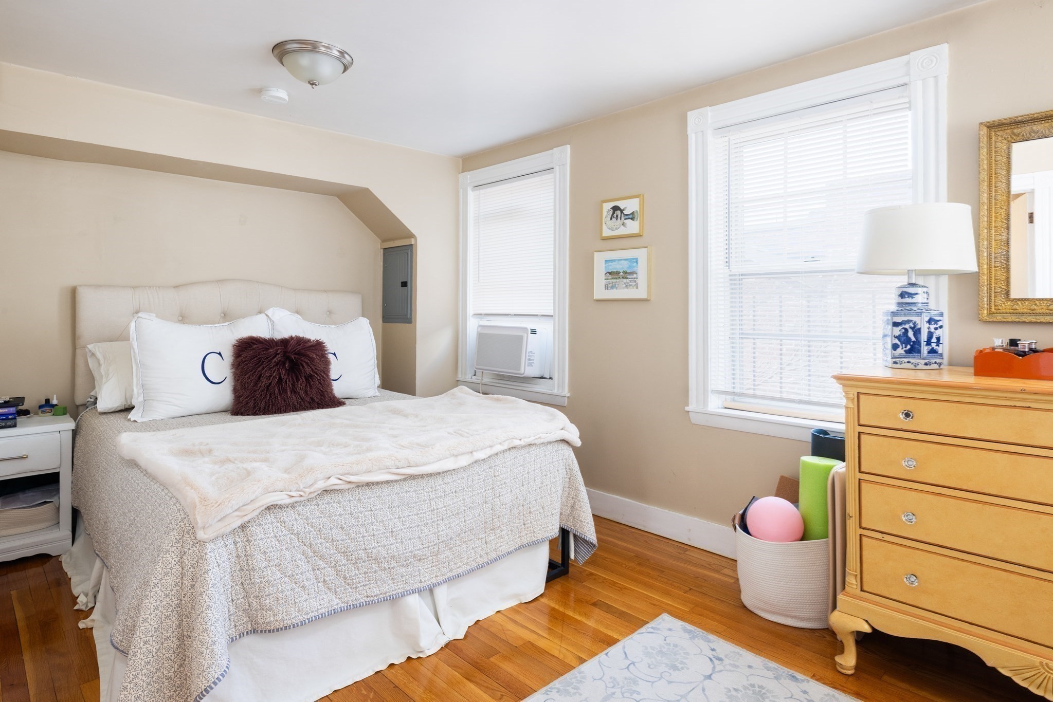 2 Derne Street Property Photo 12