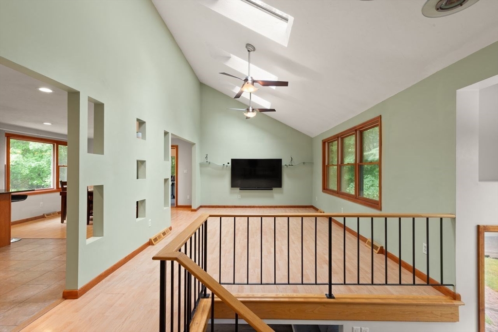 1 Savel Ln Property Photo 5
