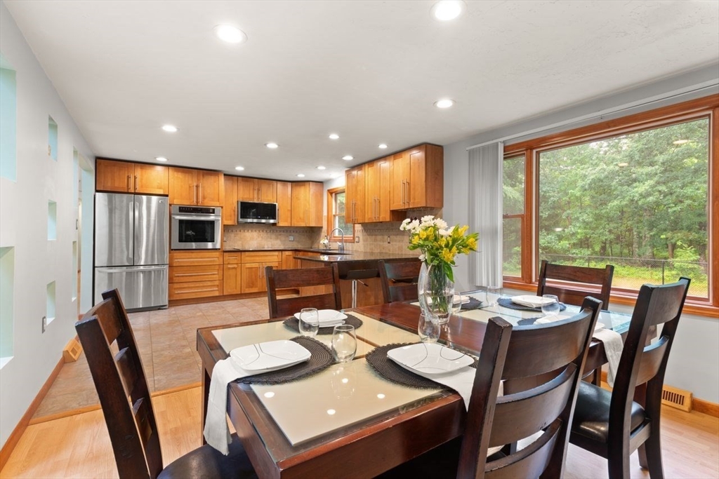 1 Savel Ln Property Photo 13