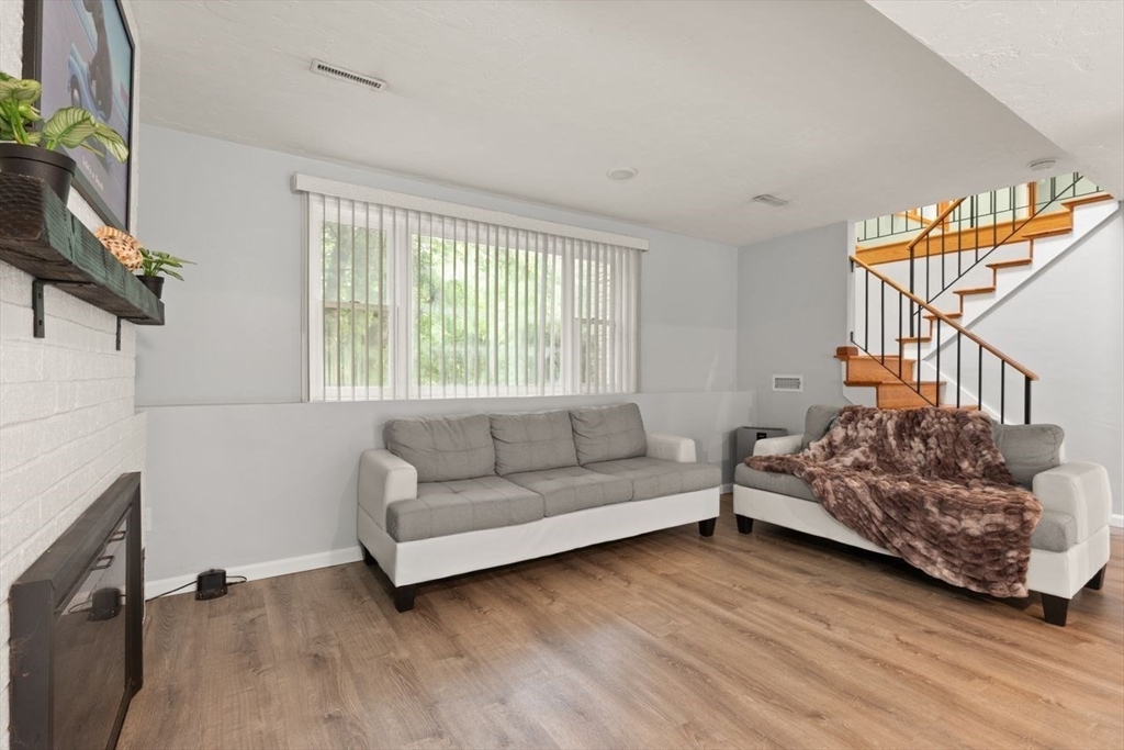 1 Savel Ln Property Photo 29