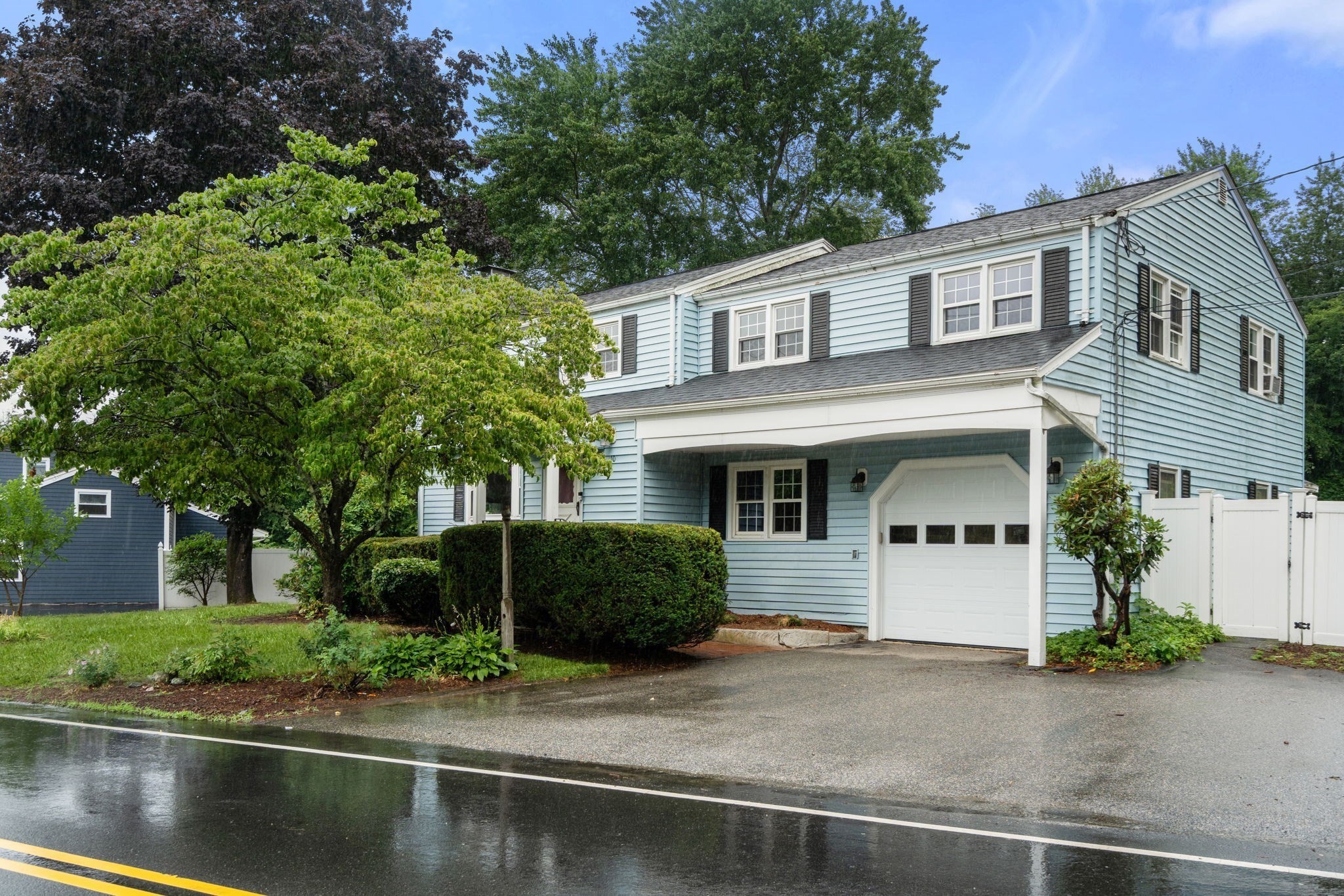 10 Locust Street Property Photo 2