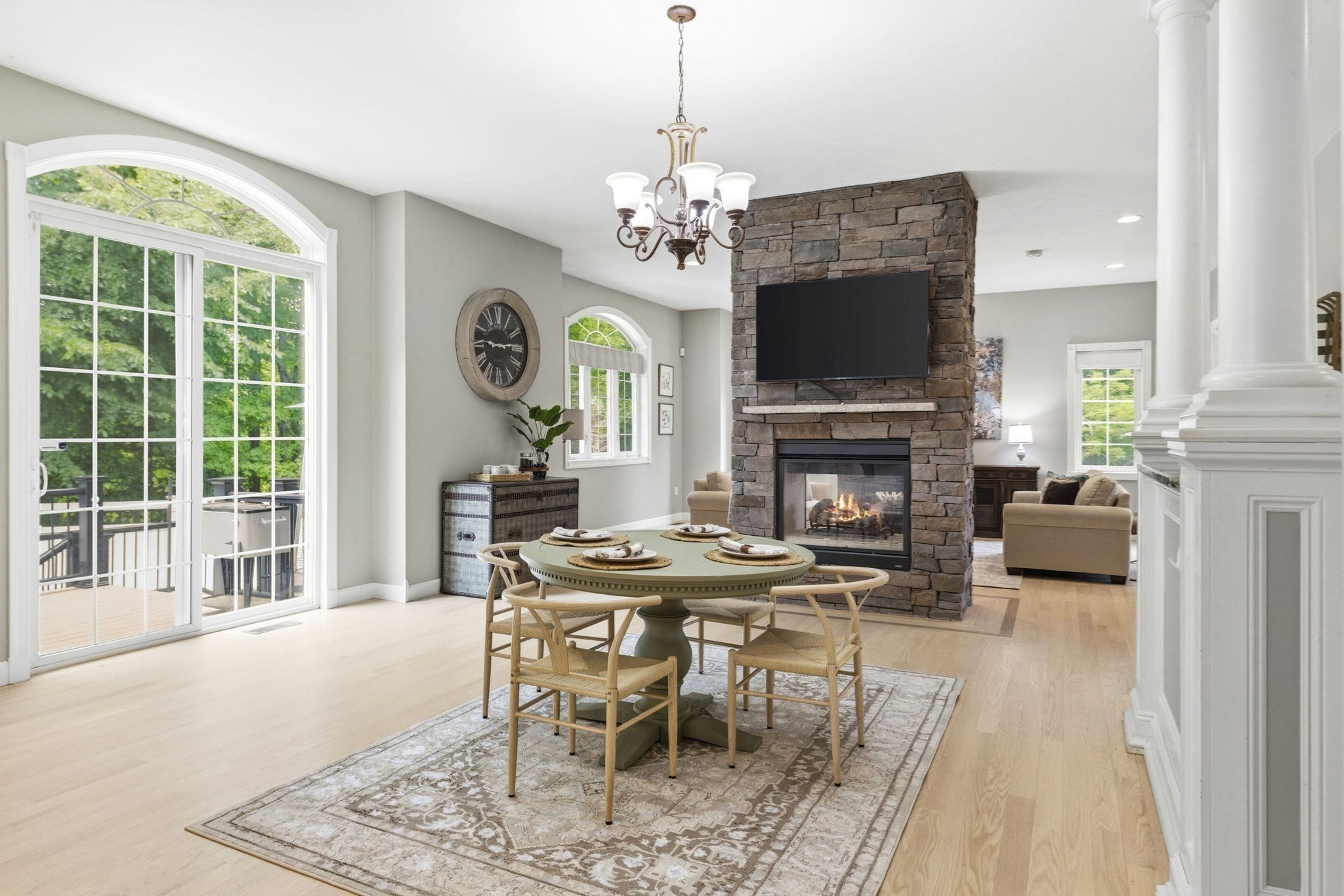 2 Bridle Path Property Photo 6