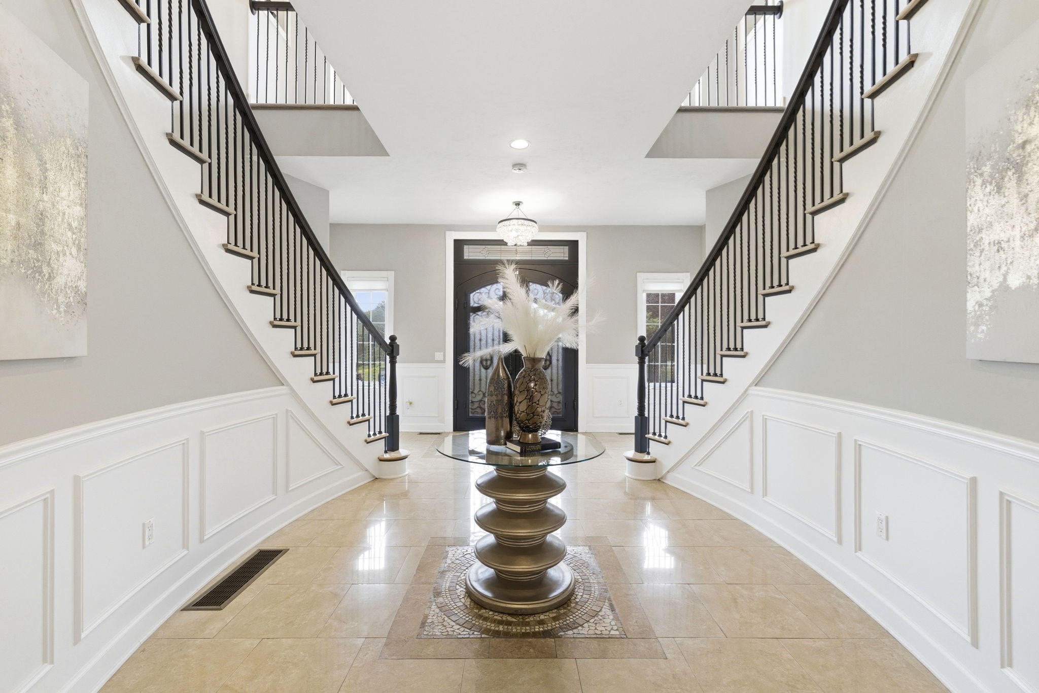 2 Bridle Path Property Photo 13