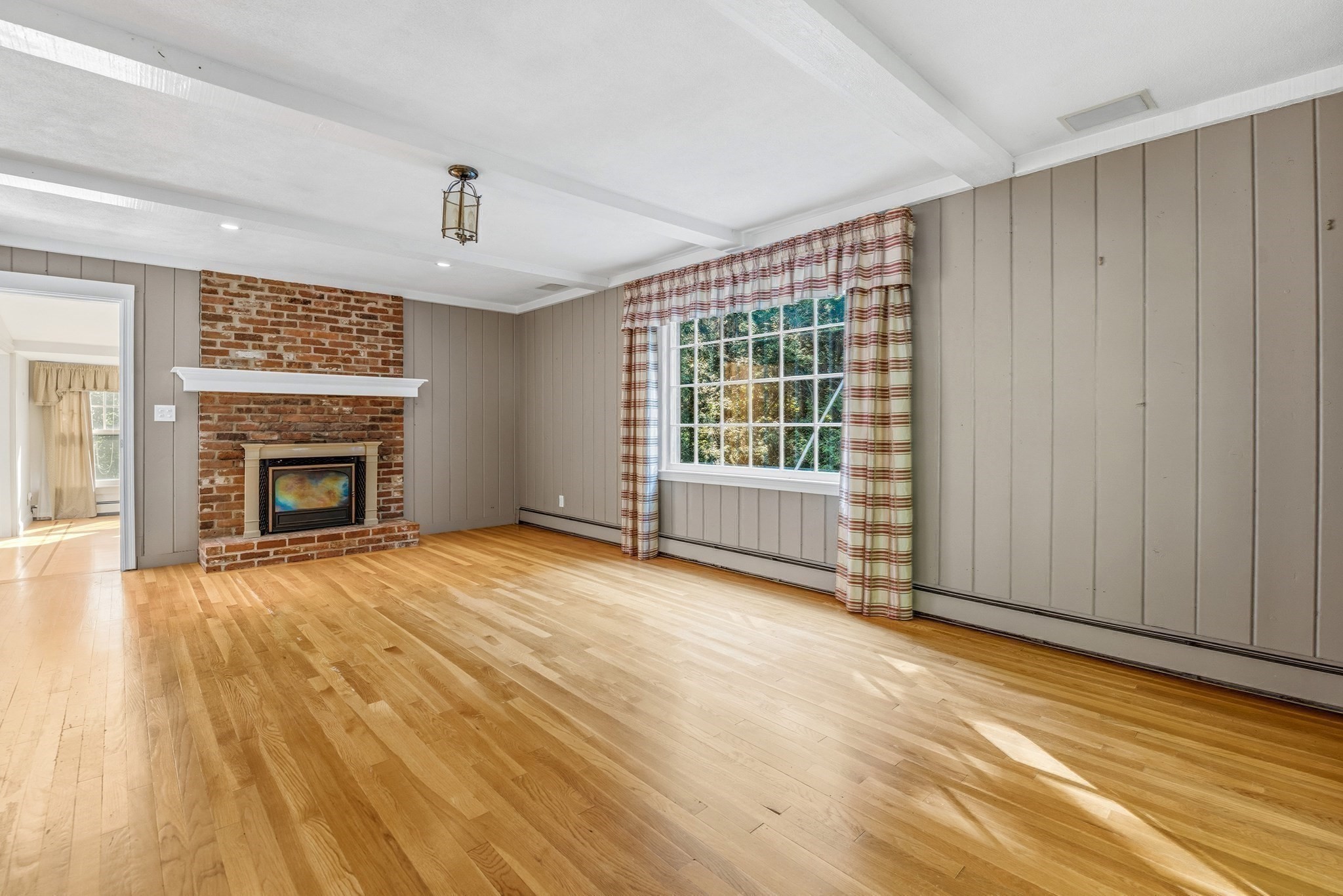 21 Goulding St E Property Photo 11