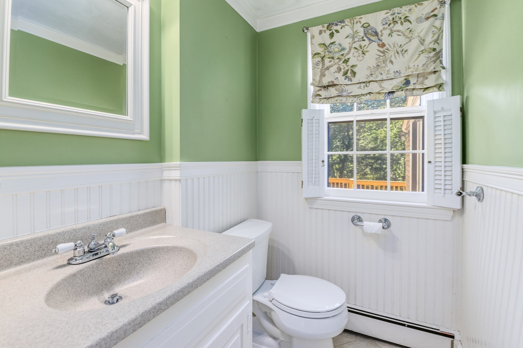21 Goulding St E Property Photo 14