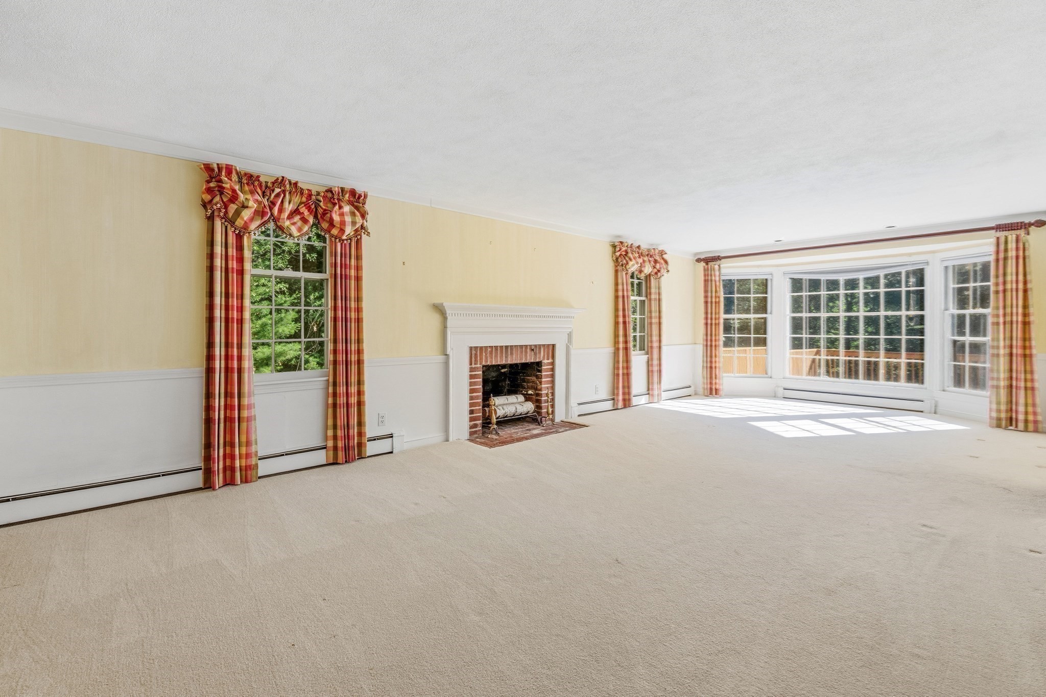 21 Goulding St E Property Photo 15
