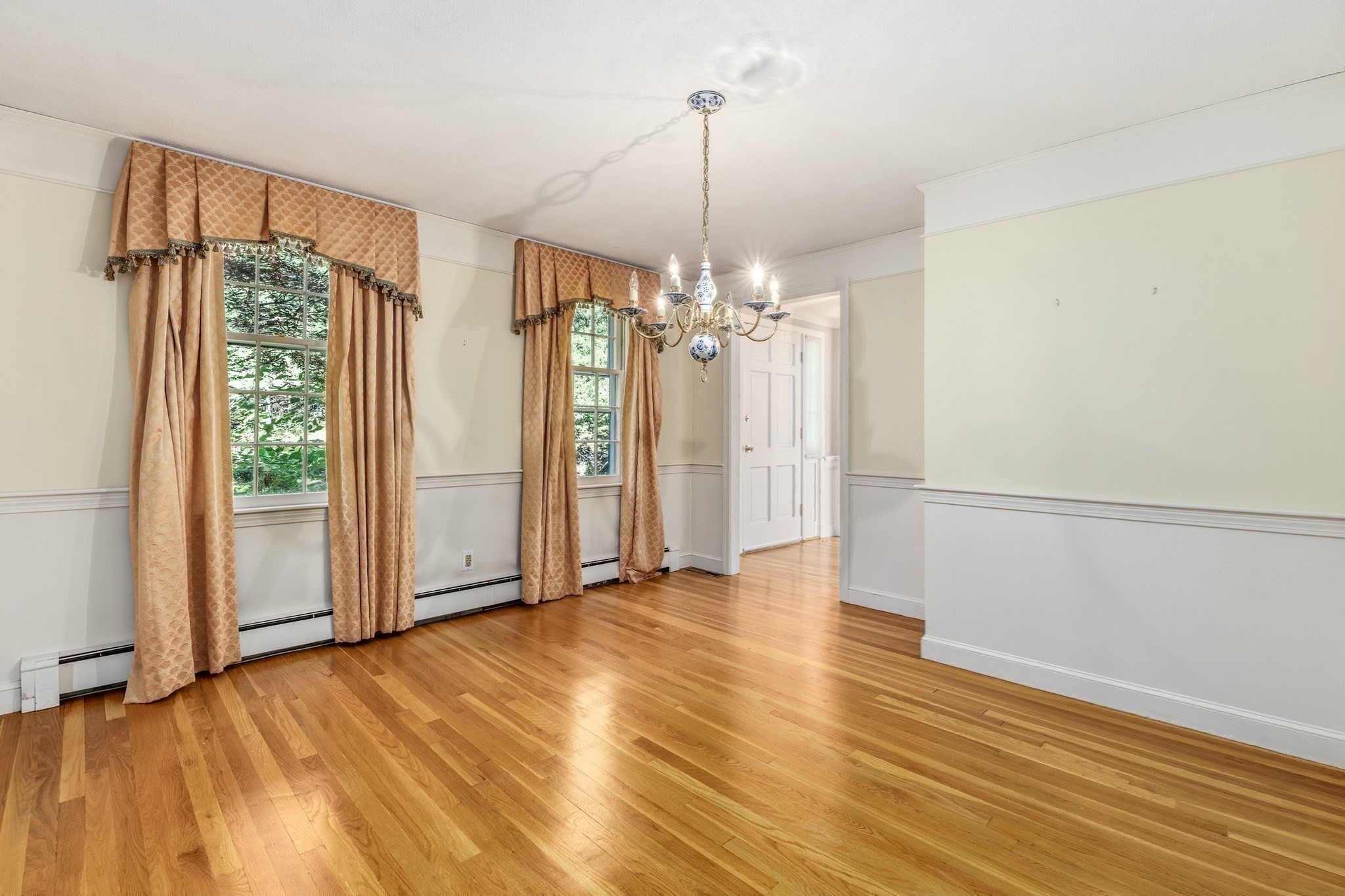 21 Goulding St E Property Photo 16