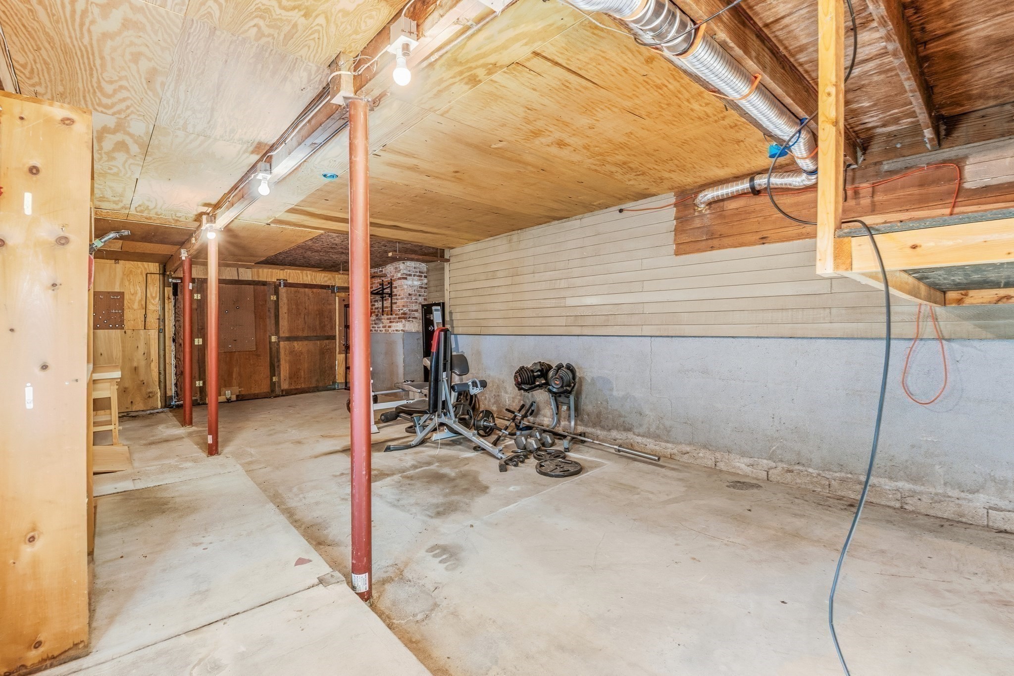 21 Goulding St E Property Photo 30